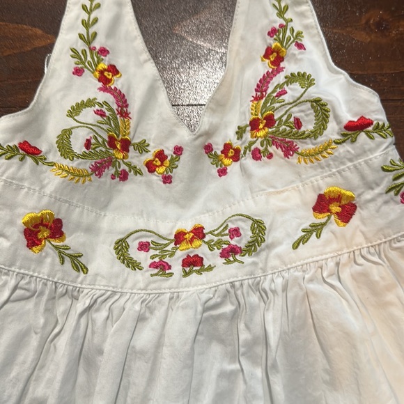 3T Beautiful Floral stitched dress 👗 - Picture 2 of 5